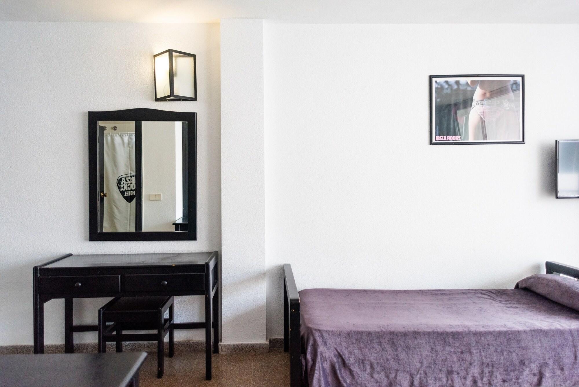 Ibiza Rocks Hotel - Adults Only Sant Antoni de Portmany Esterno foto